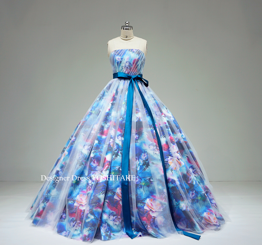 ブルー花柄ドレスに白いチュール掛け(パニエ付)ウエディングドレス 