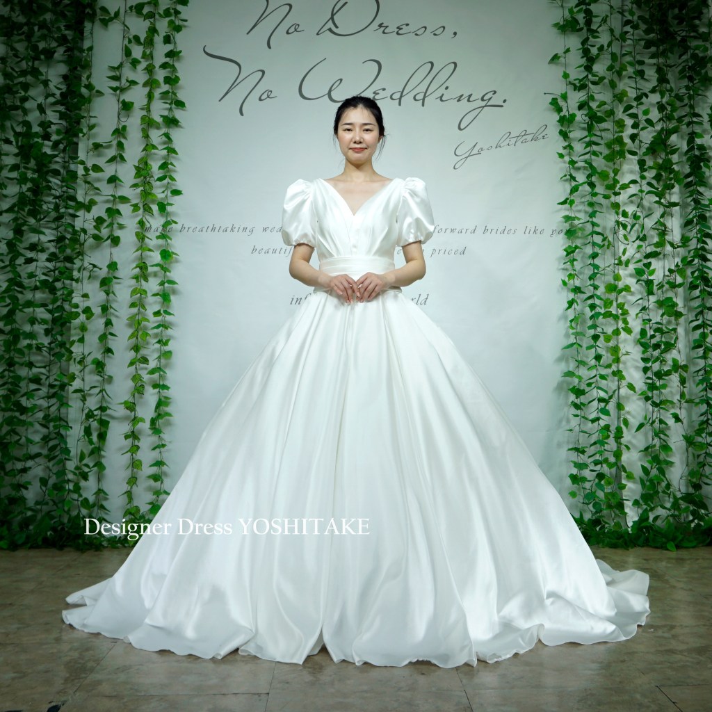 ウエディング繁忙期応援割！パフスリーブウエディングドレス  